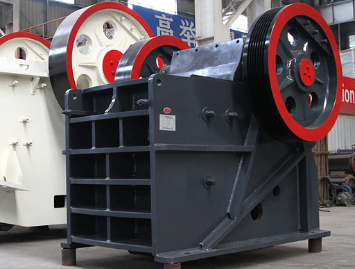 反擊高產(chǎn)細(xì)碎機(jī)