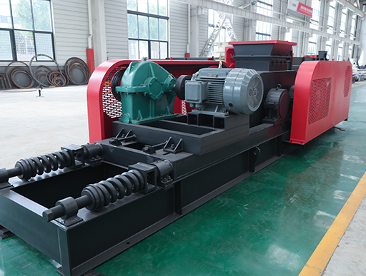 復(fù)擺式顎式破碎機(jī)