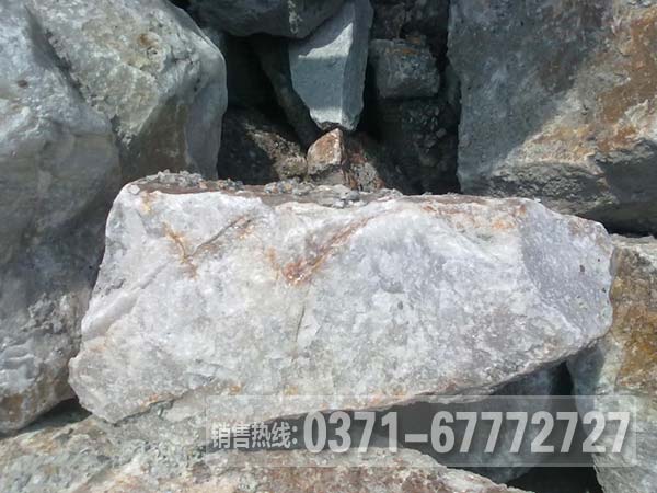 石英石制砂生產(chǎn)線組建方法、所需設備、工藝流程介紹