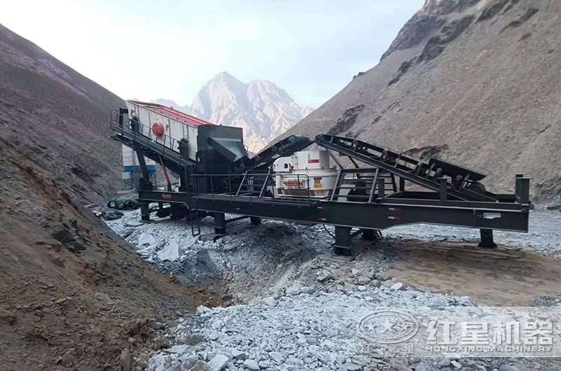 山西客戶(hù)移動(dòng)制砂機(jī)工作現(xiàn)場(chǎng)