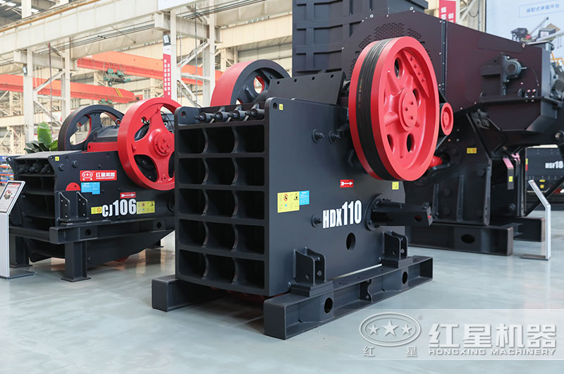 礦用破碎機(jī)圖片 礦用破碎機(jī)圖片