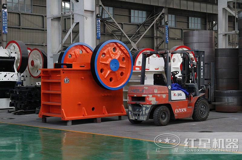 一個(gè)采石場投資一套大型鵝卵石破碎生產(chǎn)設(shè)備需要多少錢？