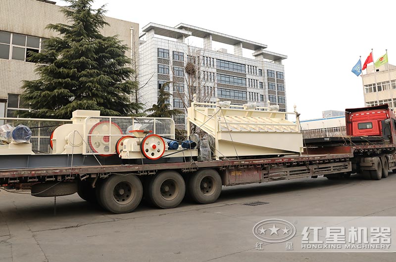 設(shè)備裝車發(fā)貨現(xiàn)場(chǎng) 設(shè)備裝車發(fā)貨現(xiàn)場(chǎng)