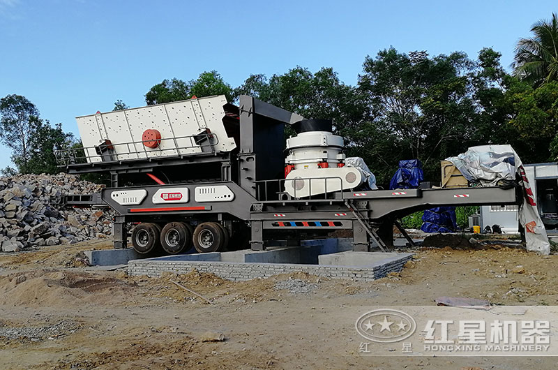 移動(dòng)式鵝卵石粉碎機(jī)圖片 移動(dòng)式鵝卵石粉碎機(jī)圖片