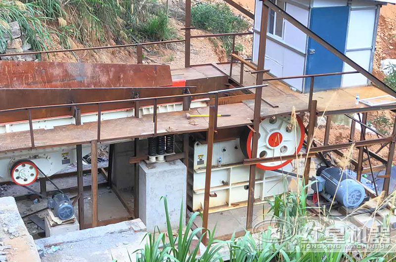 河北客戶(hù)69顎式破碎機(jī)工作現(xiàn)場(chǎng) 河北客戶(hù)69顎式破碎機(jī)工作現(xiàn)場(chǎng)