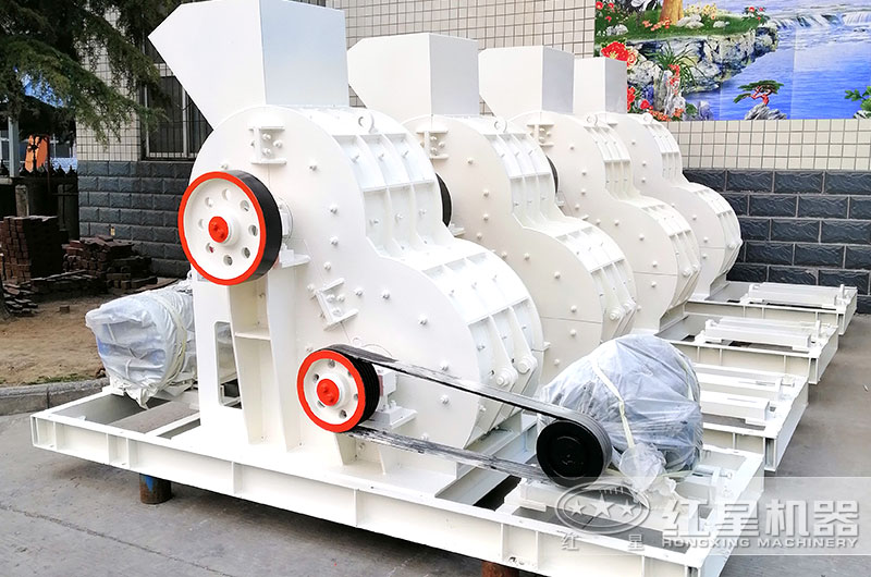 無(wú)篩底雙級(jí)粉碎機(jī)圖片