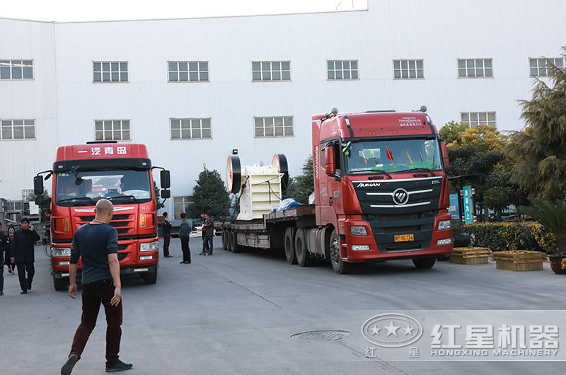 設(shè)備裝車發(fā)貨現(xiàn)場(chǎng) 設(shè)備裝車發(fā)貨現(xiàn)場(chǎng)