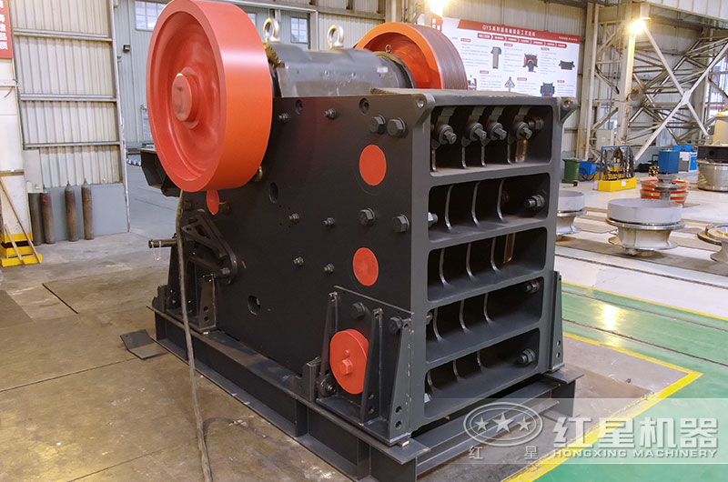 1200鄂破式破碎機(jī)時產(chǎn)多少噸？電機(jī)多大？附參數(shù)表