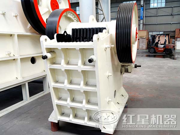 鄭州鄂式破碎機的設計優(yōu)勢有哪些