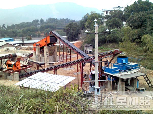 環(huán)保型河卵石制沙機投產現(xiàn)場