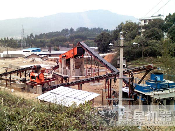 時(shí)產(chǎn)300噸石料生產(chǎn)線設(shè)備、流程及廠家