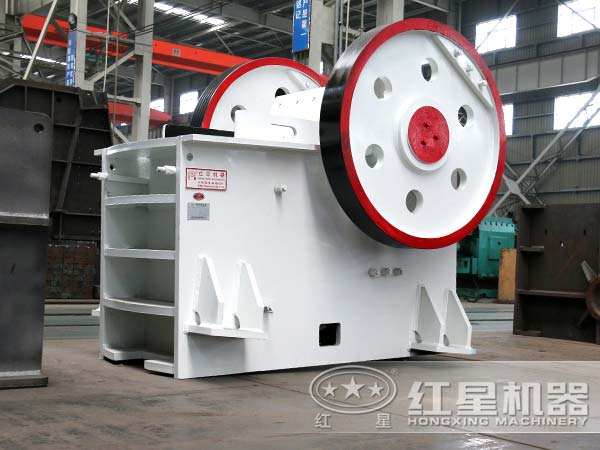 1215廢鋼鄂式破碎機(jī)多少錢一臺(tái)？預(yù)期產(chǎn)值可達(dá)多少噸？