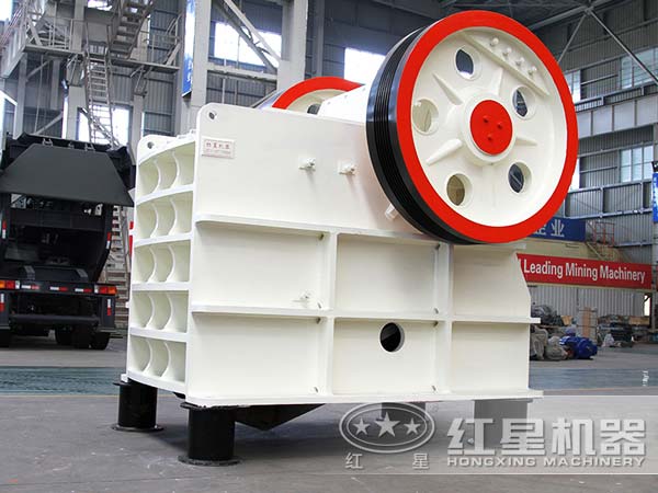 移動(dòng)式破碎機(jī)與傳統(tǒng)破碎機(jī)相比好在哪里？