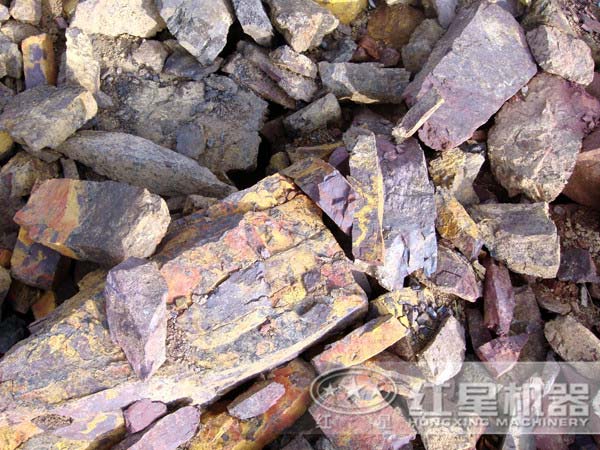 鐵礦石顎式破碎機(jī)哪家好，大概價(jià)格多少