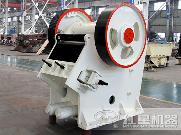 對比傳統(tǒng)鄂破機，新一代歐版鄂式破碎機具有哪些優(yōu)勢？