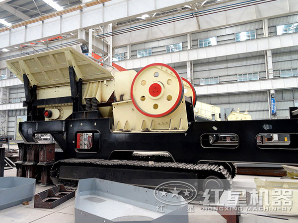 履帶式移動式碎石機(jī)