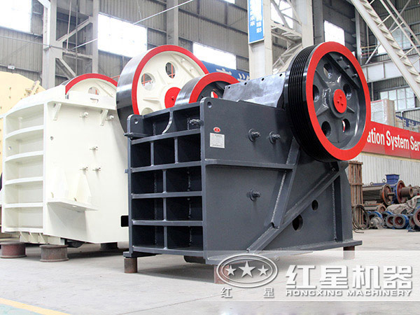 新型環(huán)保類(lèi)破碎機(jī)