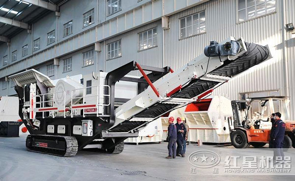 履帶流動碎石機(jī)