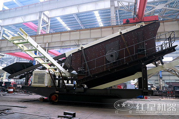 河南紅星車(chē)載流動(dòng)破石機(jī)生產(chǎn)車(chē)間