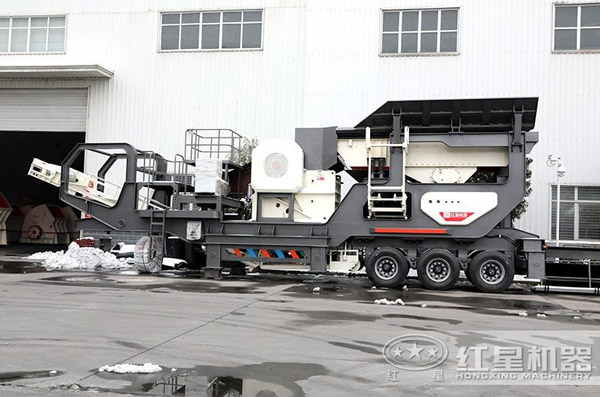 小型車式流動(dòng)石子粉碎機(jī)，小巧輕便但不失專業(yè)