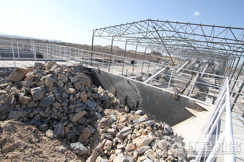 大型石料廠源源不斷地為市場輸入優(yōu)質砂石骨料