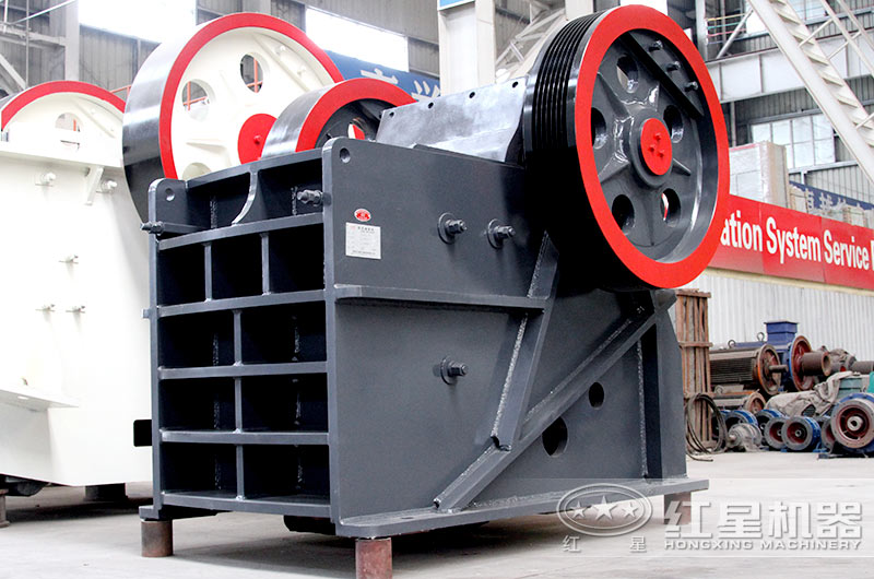 日產(chǎn)1萬噸的石頭破碎機(jī)規(guī)格型號有哪些？