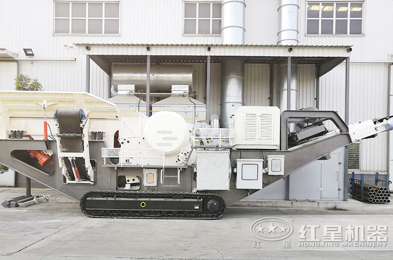 石子生產(chǎn)現(xiàn)場告訴您，履帶移動三機破碎效果是多么好