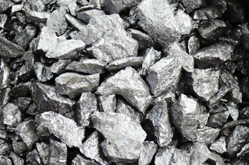 成套環(huán)保工業(yè)硅破碎機設(shè)備有哪些，價格是多少？