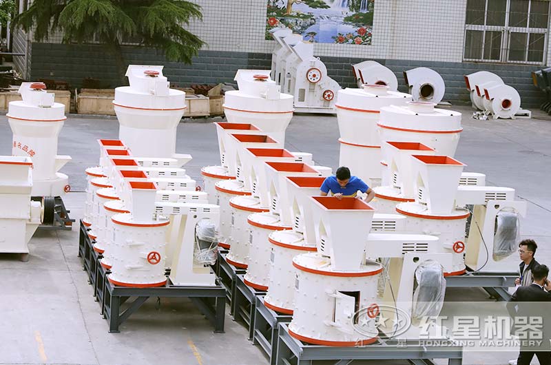 陜西延安用戶來(lái)廠考察選購(gòu)立式復(fù)合破碎機(jī)