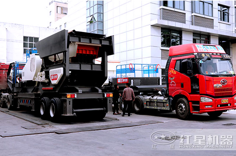 移動砂石機器成套價格多少錢，求有資歷正規(guī)礦山設(shè)備廠家推薦