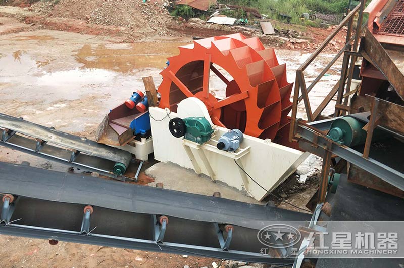 沙包土洗出來(lái)的沙好還是河沙好？洗出好沙子的機(jī)器有哪些？